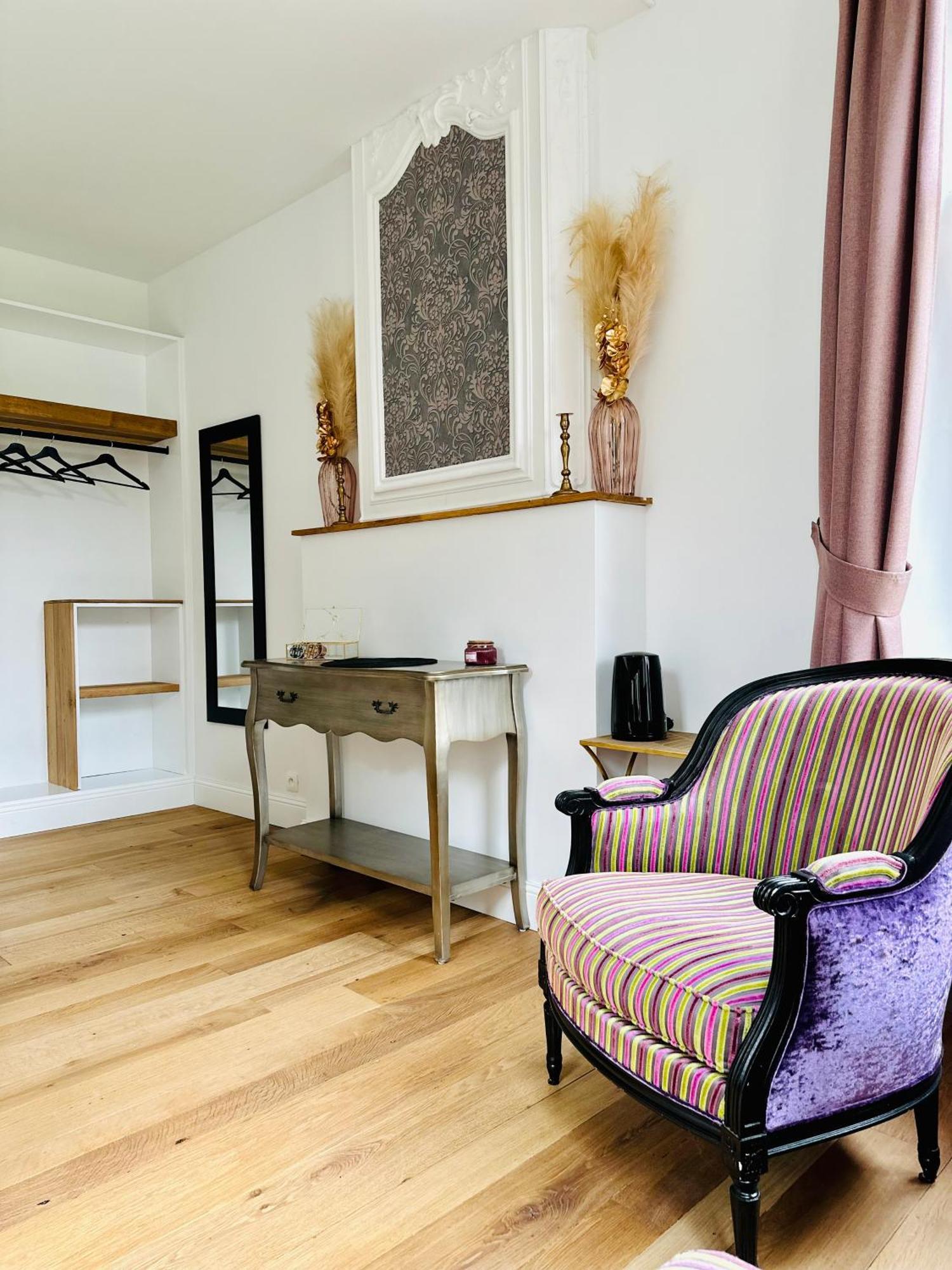 Suite Luxueuse Au Chateau De Saint Vitu 104 Tinlot Buitenkant foto